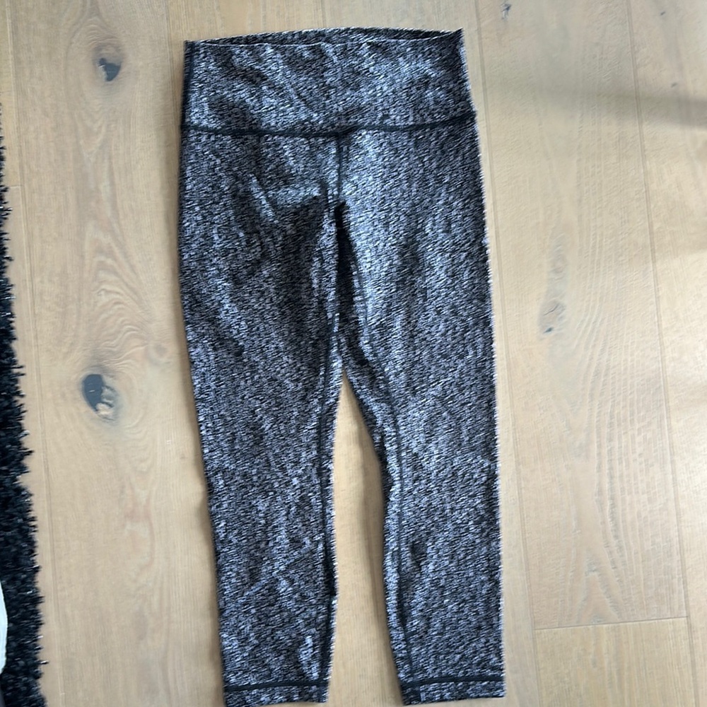 Lululemon Black and White Leggings